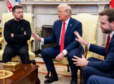 trump says take pass within days futile efforts freeze russo-ukrainian war ukraine's president volodymyr zelenskyy donald vice-president jd vance oval office 28 2025 administration's approach ending russia-ukraine appears have hit