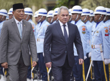 Indonesia's Defense Minister and russian shoigu