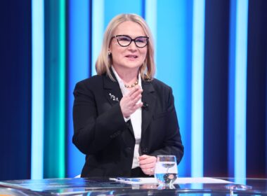 czech initiative delivers 400000 more shells ukraine end defense minister jana černochová confirmed czechia helped arrange delivery about 15 million artillery 2024 republic delivered additional large-caliber 2025 announced 27 prima