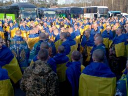 Russia and Ukraine swap 500+ prisoners in what may be the biggest exchange yet