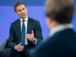 russian navy now guards shadow fleet oil tankers gulf finland minister says antti häkkänen finland's defense areenaylefi escorting armed forces something finnish officials haven’t seen before 24 said yle’s “ykkösaamu”