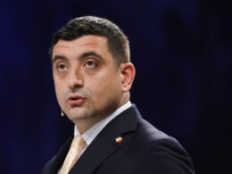 romanian election frontrunner wants compensation ukraine military aid george simion foto inquam photos / malina norocea pro-russian romania’s presidential race candidate ultranationalist aur party declared owes romania “compensation” assistance provided
