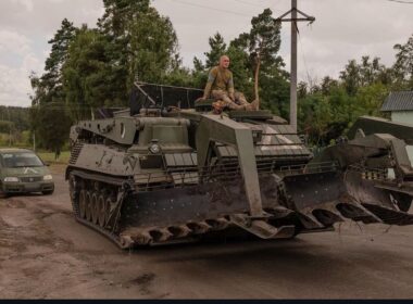 A Ukrainian breaching vehicle in Kursk.