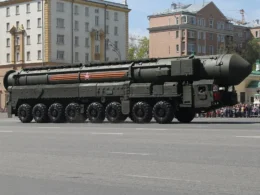 russian intercontinental missile yars