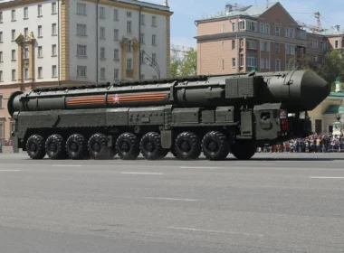 russian intercontinental missile yars