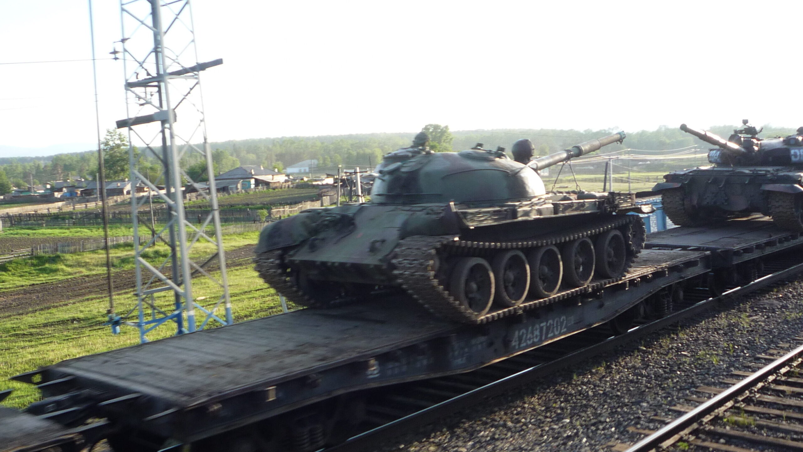 T-62s from the 1960s - Russia's stocks are exhausting. Can Ukraine win?