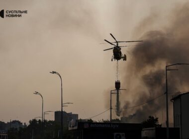 russia kills woman kyiv one largest air attacks city strikes maternity hospital odesa ukrainian firefighting helicopter after russia's drone attack capital 10 2025 25080e5137e77bad ukraine news reports