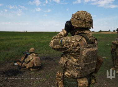 “They’re coming like cockroaches”: Ukraine says Russia is lying about Dnipropetrovsk push