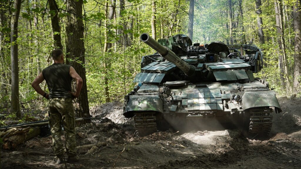 17th Heavy Mechanized Brigade soldier and tank.