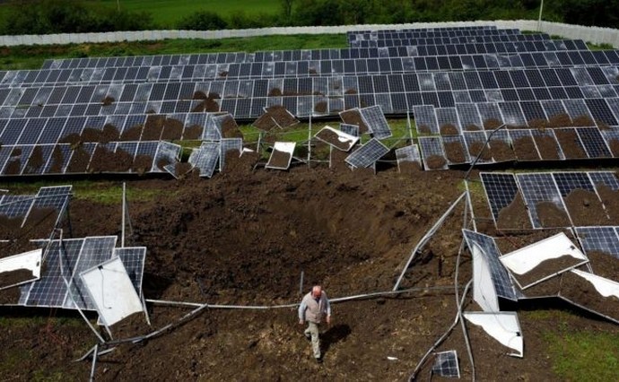 Solar energy renewables war Ukraine green sustainable