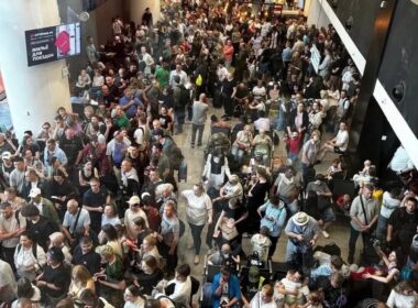 russian airports crippled mysterious airspace threat—171 flights canceled moscow alone stranded passengers crowd sheremetyevo airport during mass flight cancellations 6 2025 amid shutdown (photo media liga) collapse russians russia threat